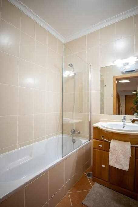 Modern 3Br Apt W/ Lg Terrace, Bbq, Ac & Parking Tavira Dış mekan fotoğraf